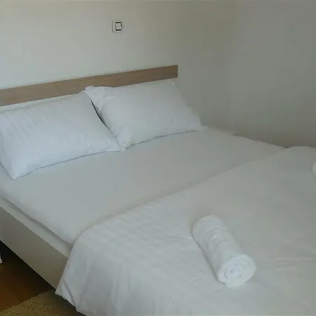 Our Nest 1 - 8 Apartment *